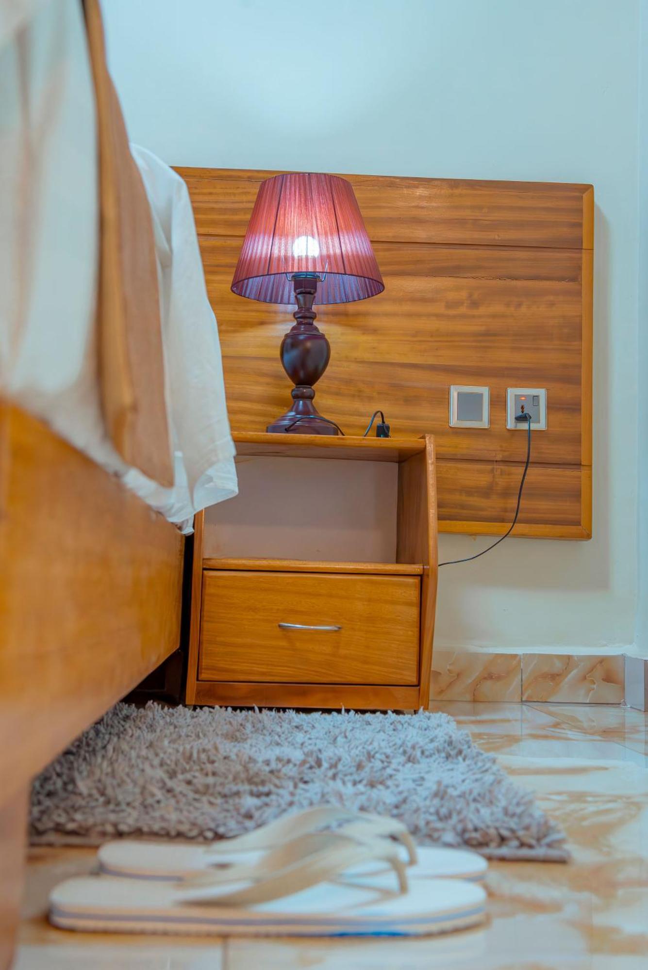 Mountain View Hotel & Apartment Kigali Buitenkant foto